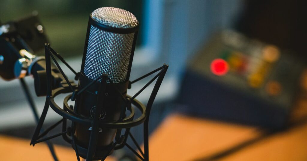 Best Podcast Equipment For Beginners